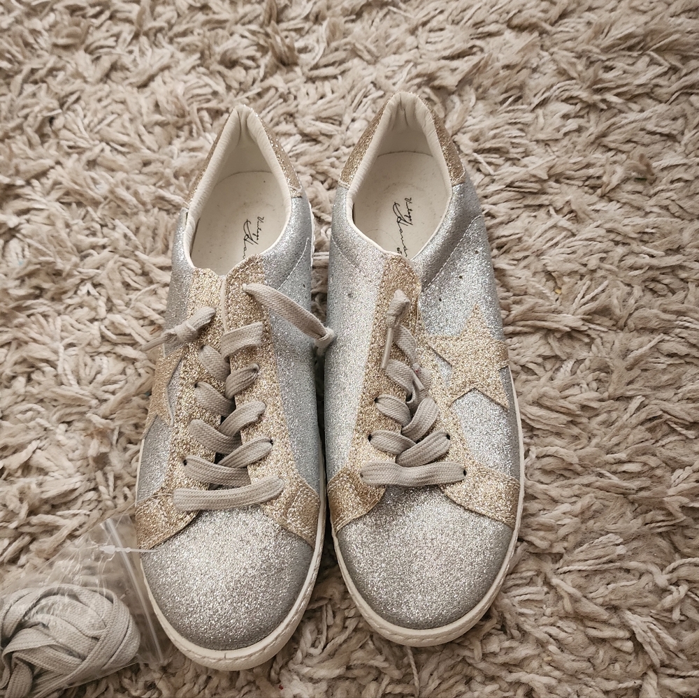 Fashion VINTAGE Glittery Silver and Gold Sneakers